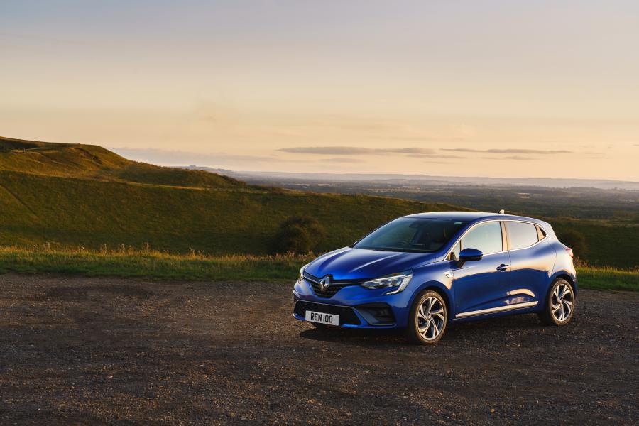  Renault Clio R.S. Line 2019 года  (UK) (фото 26 из 40)